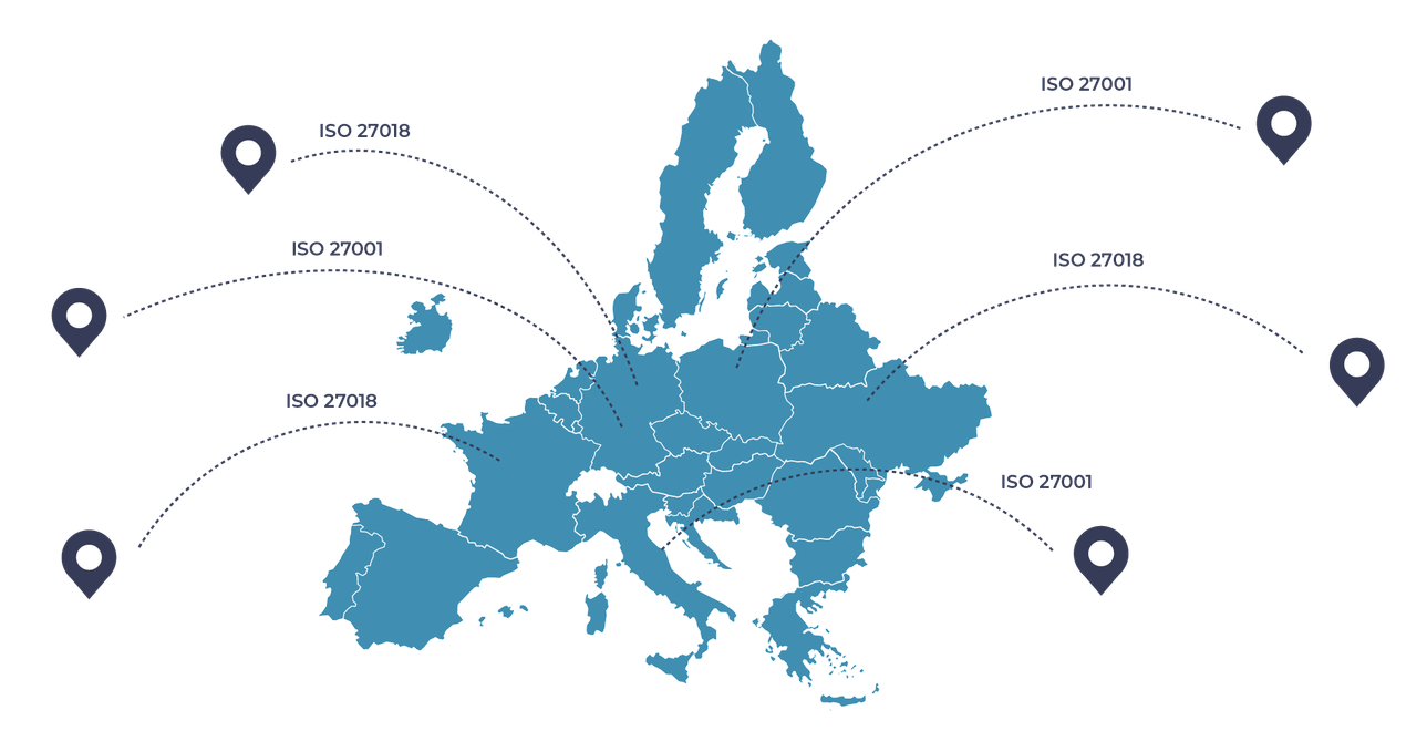 Infografica con mappa dell'Europa e punti collegati alle certificazioni ISO 27001 e ISO 27018 relative alla sicurezza dei dati.